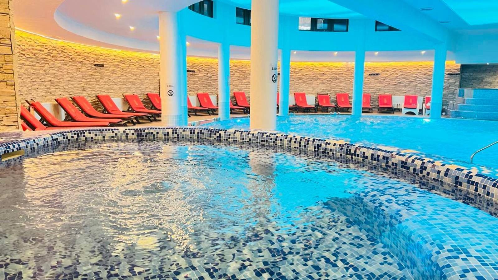 Hotel Orpheus - Casino&SPA Pamporowo Exterior foto